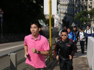 齊來跑去 CEO 屋企